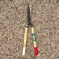 Okatsune Hedge Shear, Short-Handled, Medium Bladed, 216