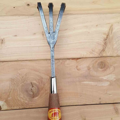 Red Pig Garden Tools 3-Tine Hand Cultivator