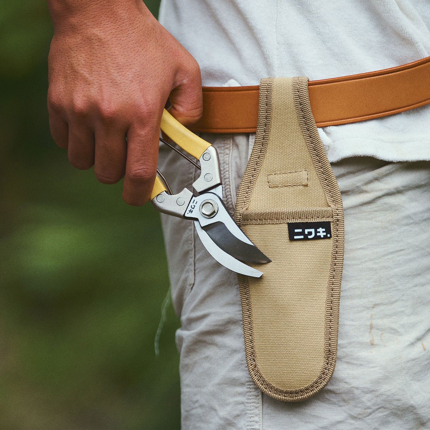 Daikiba Secateurs with Canvas Sheath