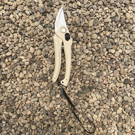 Kamaki Pruner P900H Plant Material