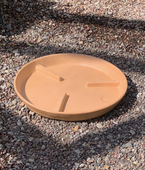 18" Raised Rib Saucer