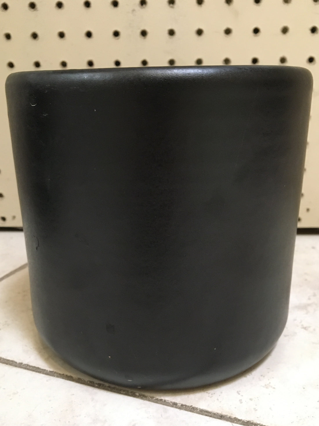 black matte plant pot 6” Deep Buff Glazed